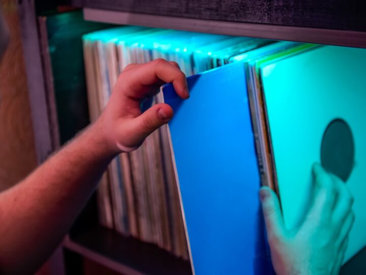 Choisir le meuble idéal pour votre platine vinyle