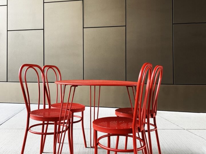 Chaises de bistrot en métal : un mobilier pour les amoureux du style vintage